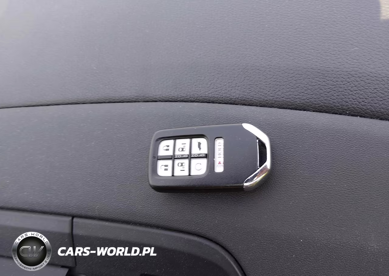 2018 Honda Odyssey Elite VIN:5FNRL6H94JB108967 - 11