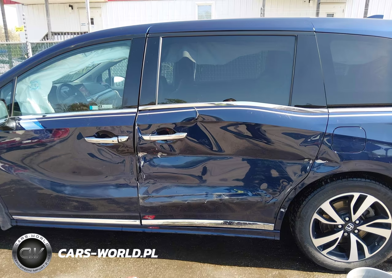 2018 Honda Odyssey Elite VIN:5FNRL6H94JB108967 - 6