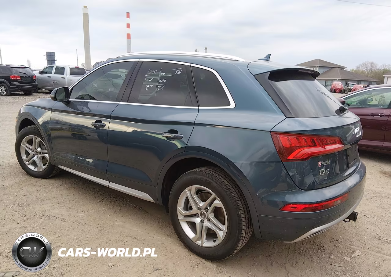 2018 Audi Q5 2.0T Premium-2.0T Tech Premium VIN:WA1BNAFY6J2076402 - 3
