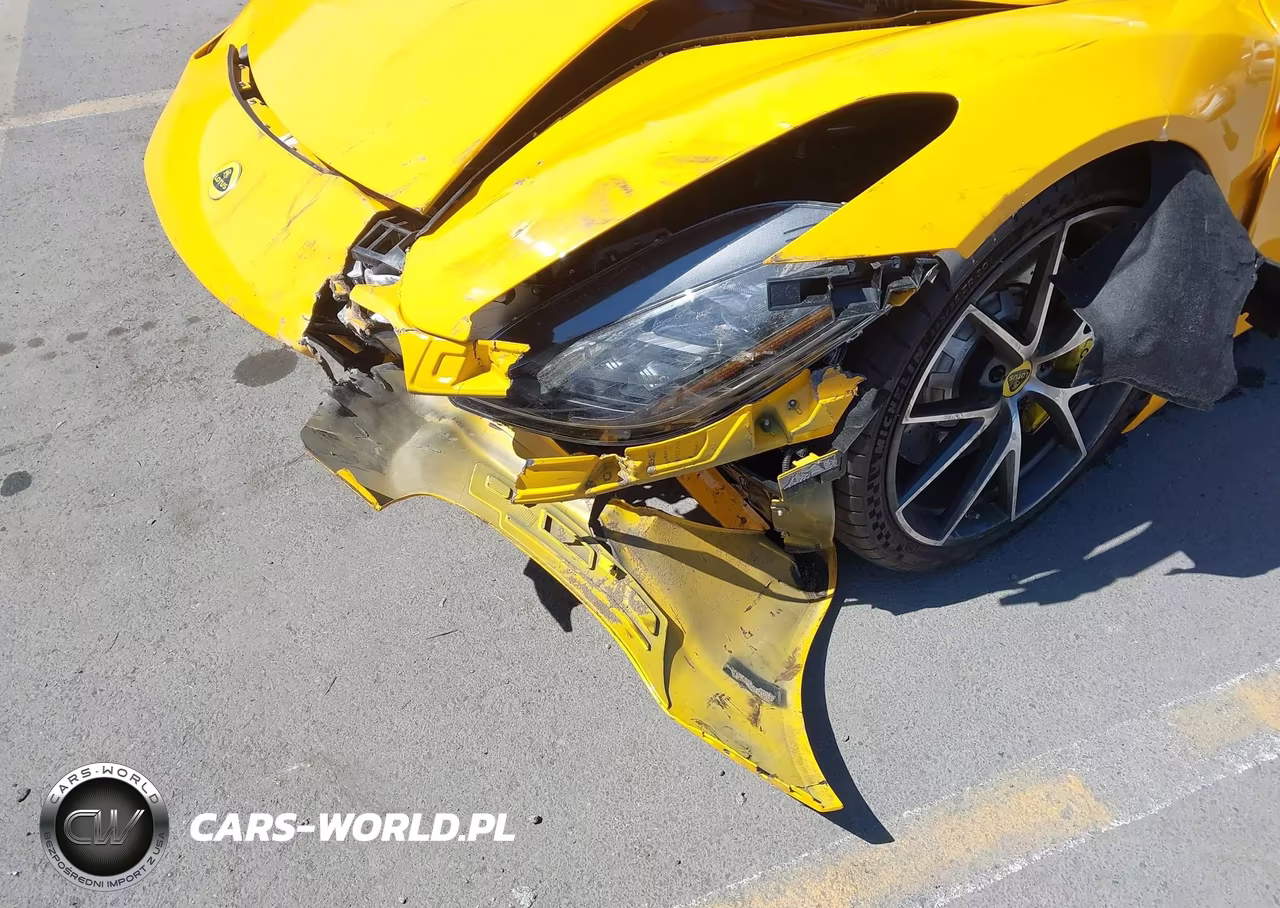 2024 Lotus Emira V6 First Edition VIN:SCCLEKAX6RHA10893 - 6