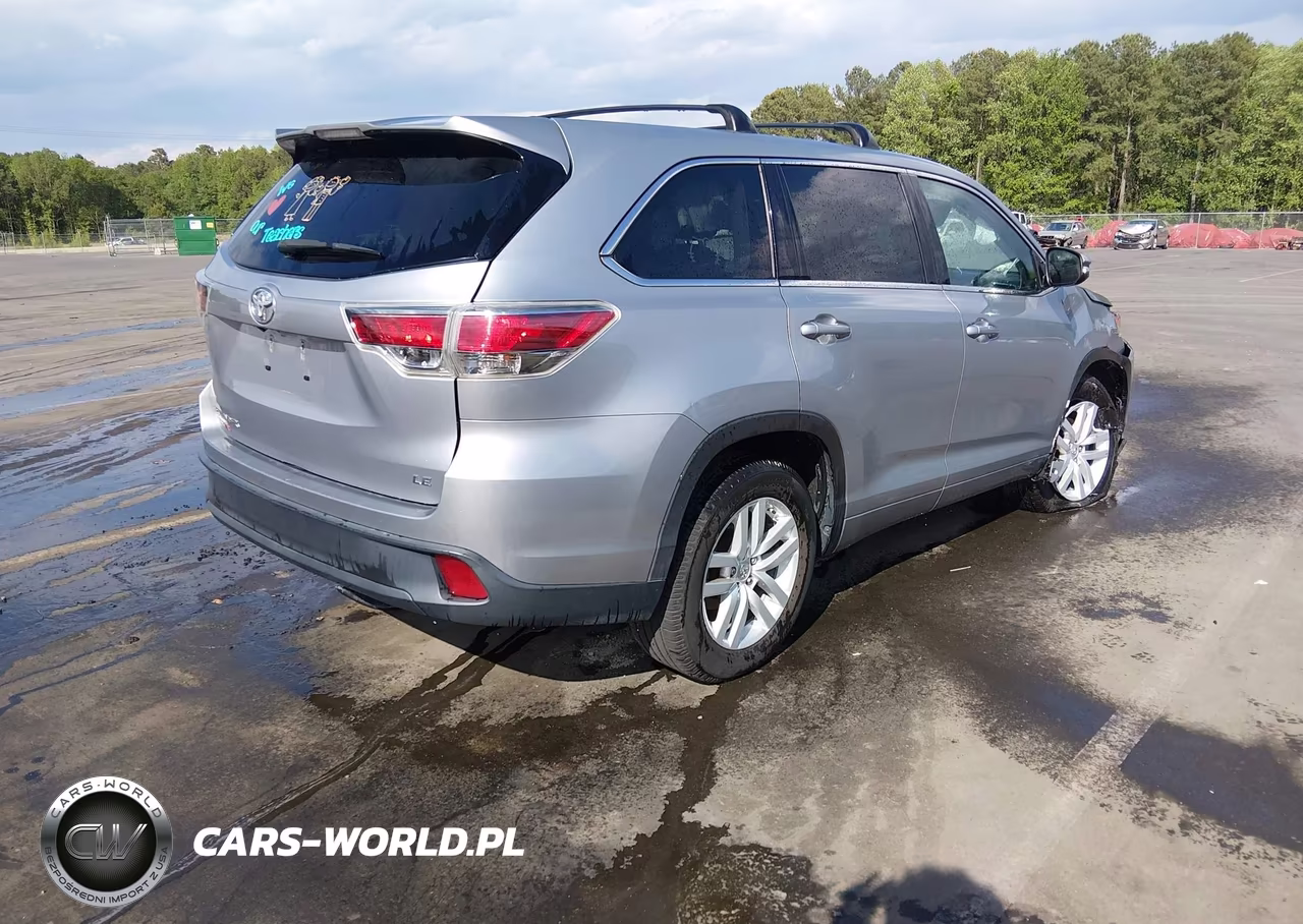 2014 Toyota Highlander Le V6 VIN:5TDZKRFH0ES036276 - 4