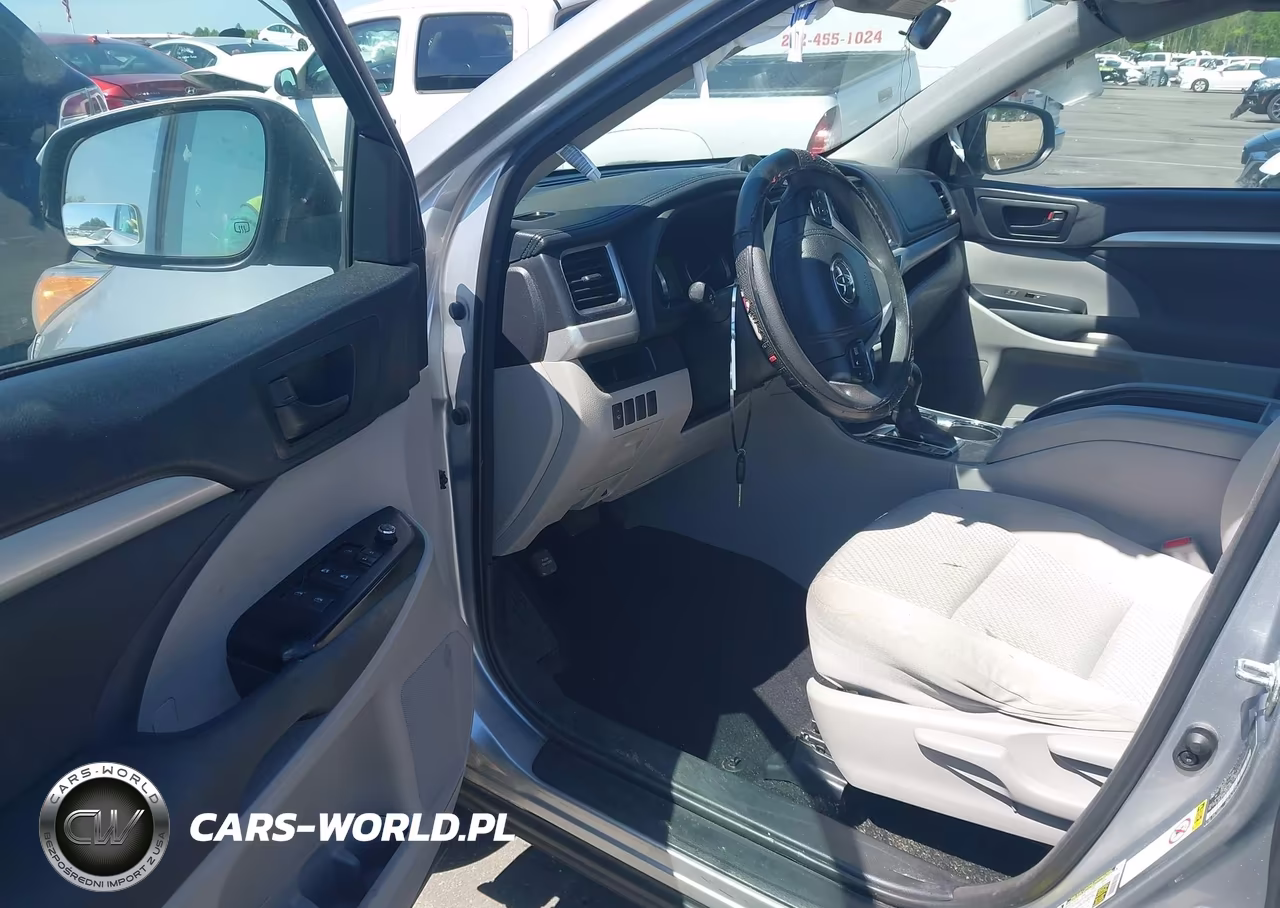 2014 Toyota Highlander Le V6 VIN:5TDZKRFH0ES036276 - 5