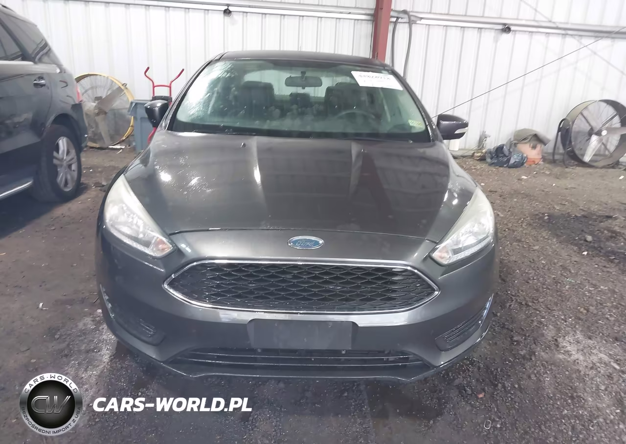 2016 Ford Focus Se VIN:1FADP3F26GL296602 - 12