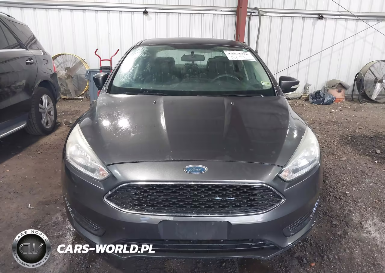 2016 Ford Focus Se VIN:1FADP3F26GL296602 - 6