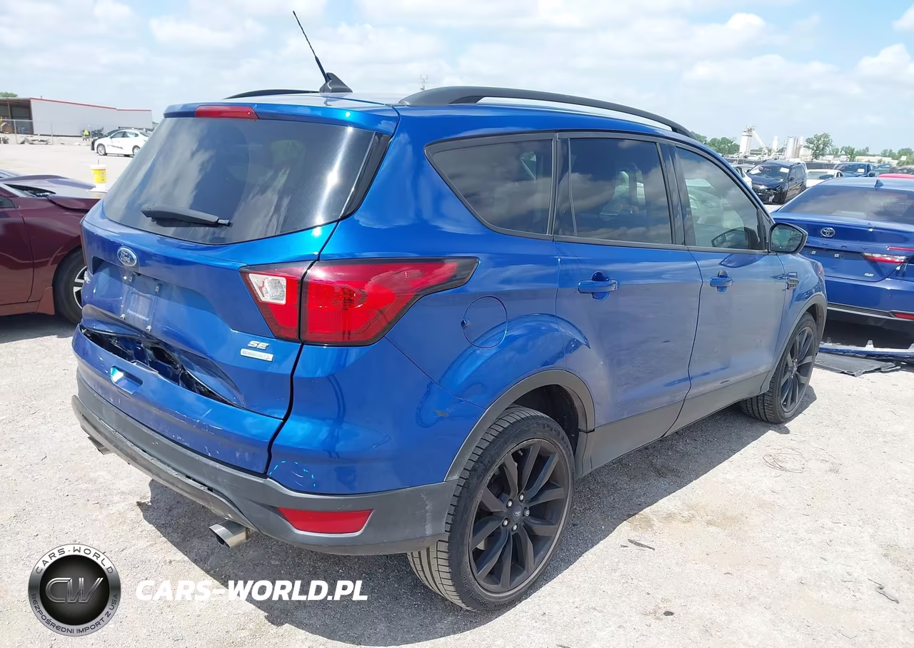 2019 Ford Escape Se VIN:1FMCU0GD5KUA34050 - 4