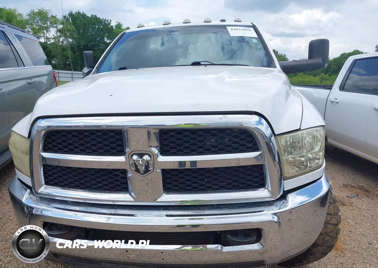2018 Ram 3500 Tradesman 4X4 8' Box VIN:3C63RRGL3JG305035 - 15