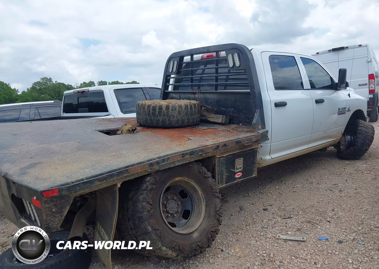 2018 Ram 3500 Tradesman 4X4 8' Box VIN:3C63RRGL3JG305035 - 4