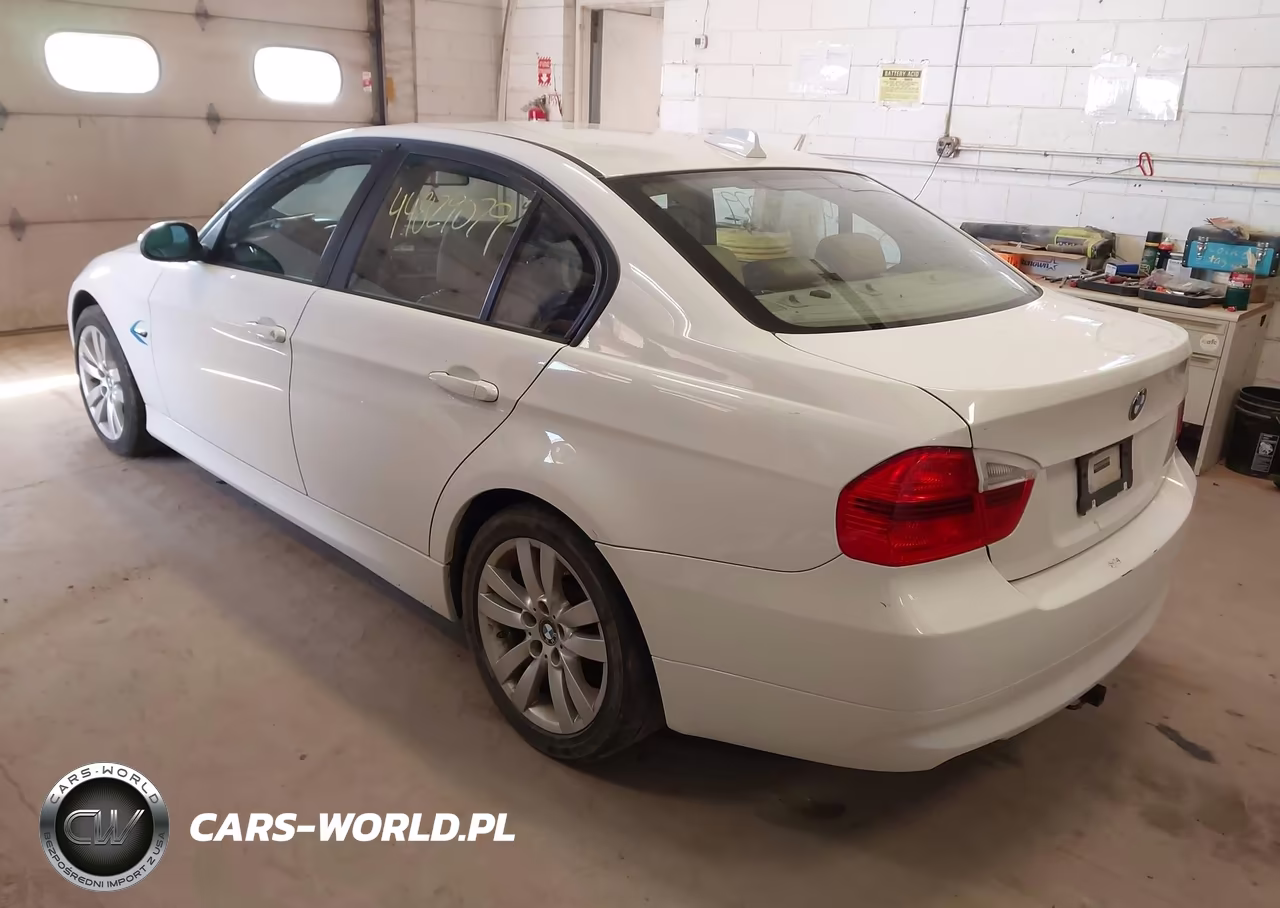 2007 BMW 328Xi VIN:WBAVC93517KZ72193 - 3