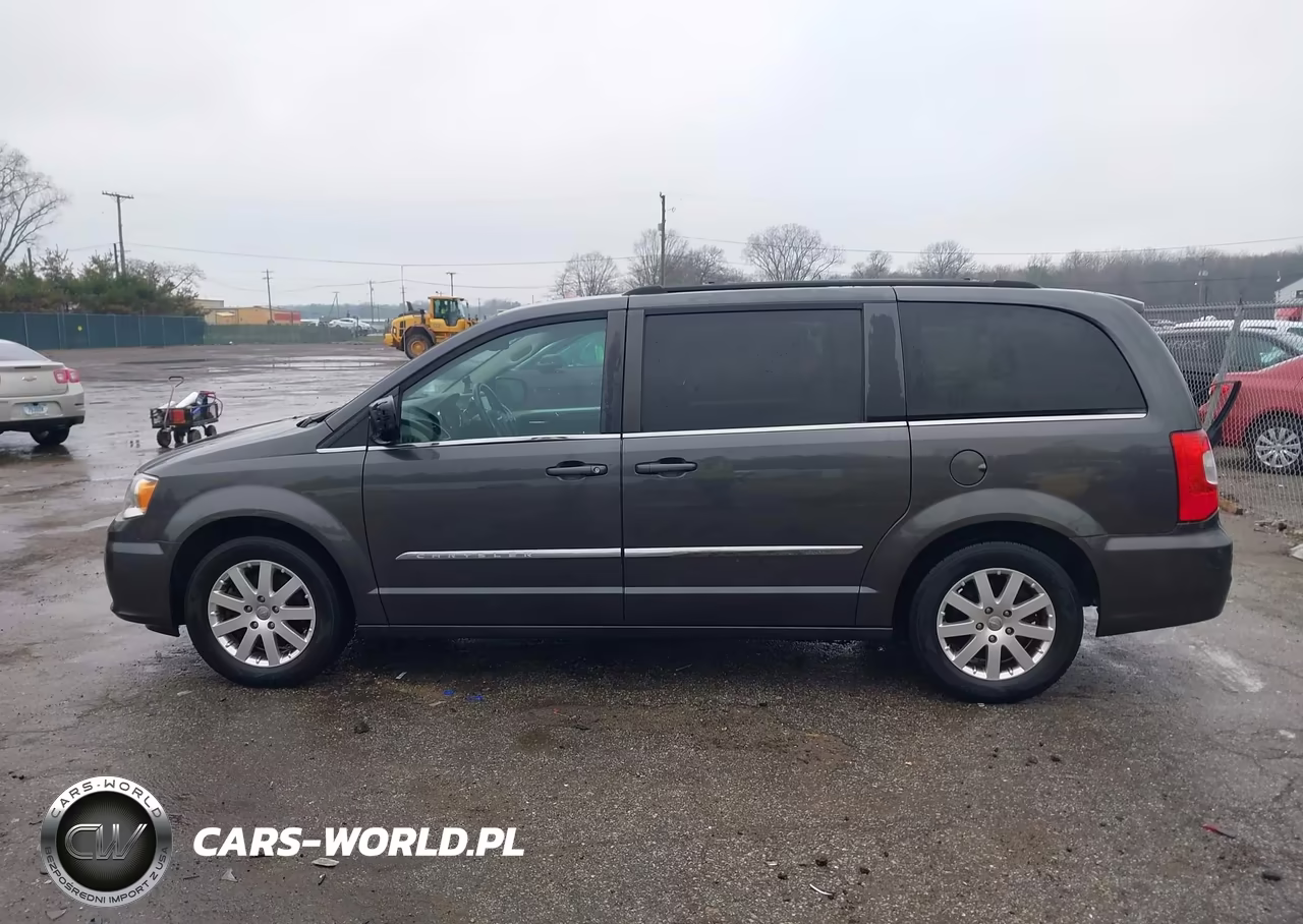 2016 Chrysler Town & Country Touring VIN:2C4RC1BG9GR292617 - 14