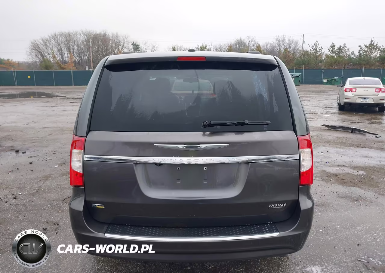 2016 Chrysler Town & Country Touring VIN:2C4RC1BG9GR292617 - 16