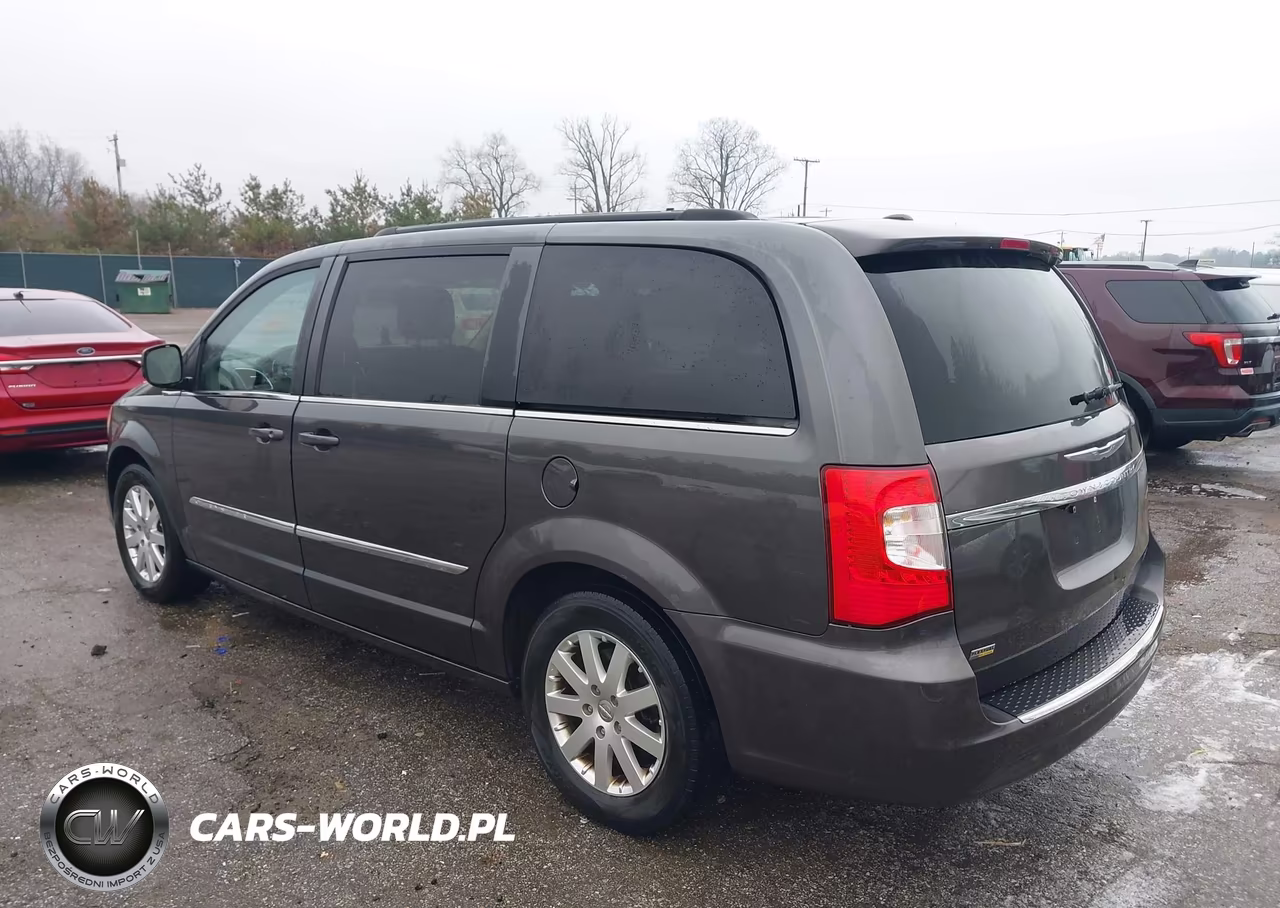 2016 Chrysler Town & Country Touring VIN:2C4RC1BG9GR292617 - 3