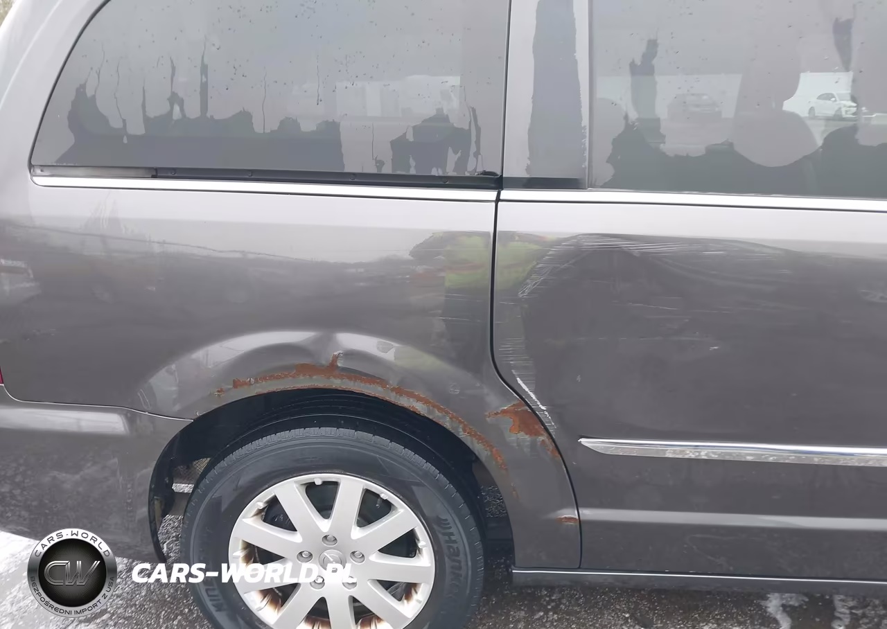 2016 Chrysler Town & Country Touring VIN:2C4RC1BG9GR292617 - 6