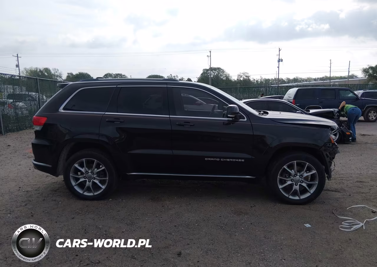 2015 Jeep Grand Cherokee Summit VIN:1C4RJFJM4FC890762 - 13