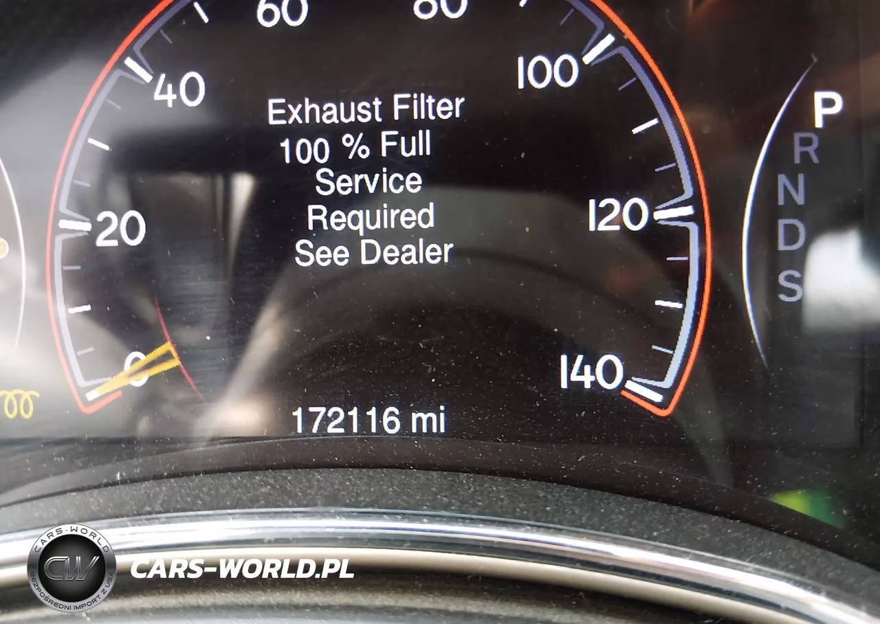 2015 Jeep Grand Cherokee Summit VIN:1C4RJFJM4FC890762 - 15