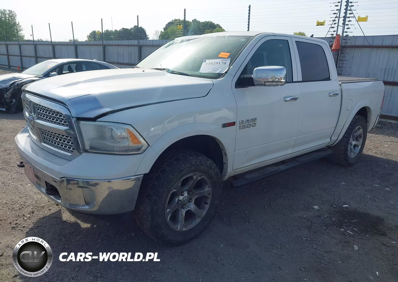 2016 Ram 1500 Laramie VIN:1C6RR7NM1GS158497 - 2