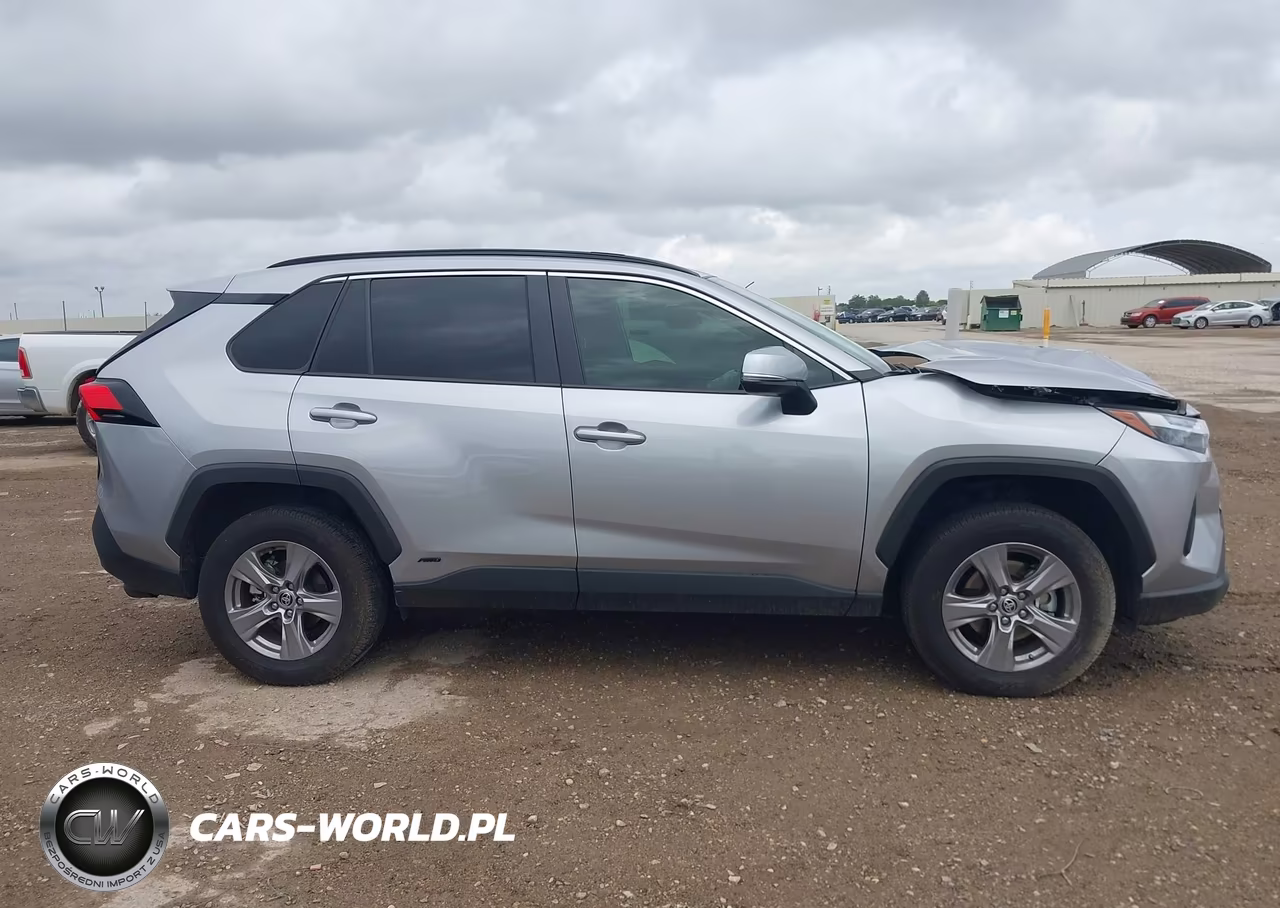 2025 Toyota Rav4 Hybrid Xle VIN:JTMRWRFV6SJ074517 - 13