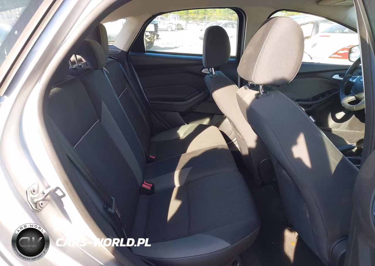 2014 Ford Focus Se VIN:1FADP3K28EL422008 - 8