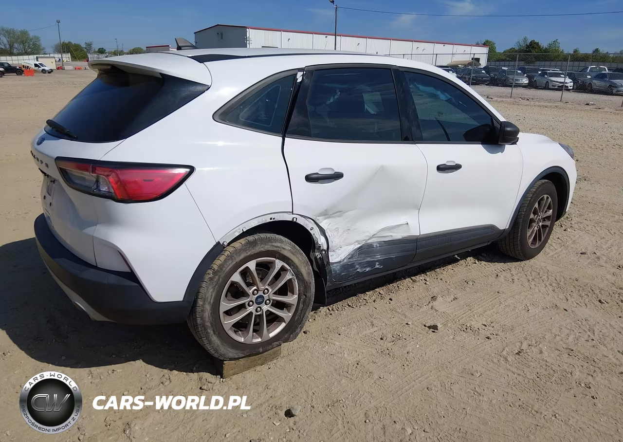 2021 Ford Escape S VIN:1FMCU0F65MUA47712 - 4