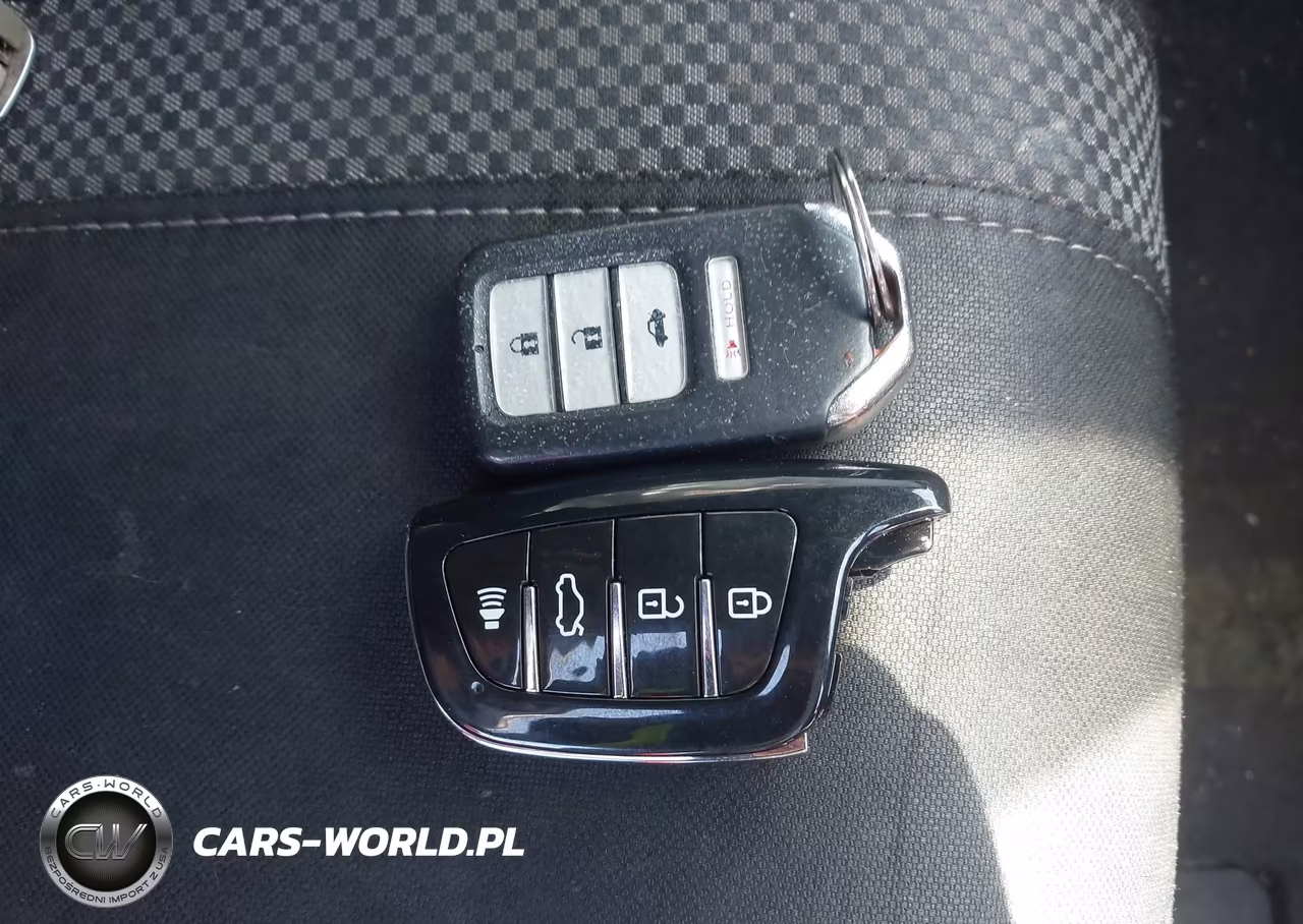 2020 Honda Civic Sport VIN:2HGFC2F88LH557749 - 11