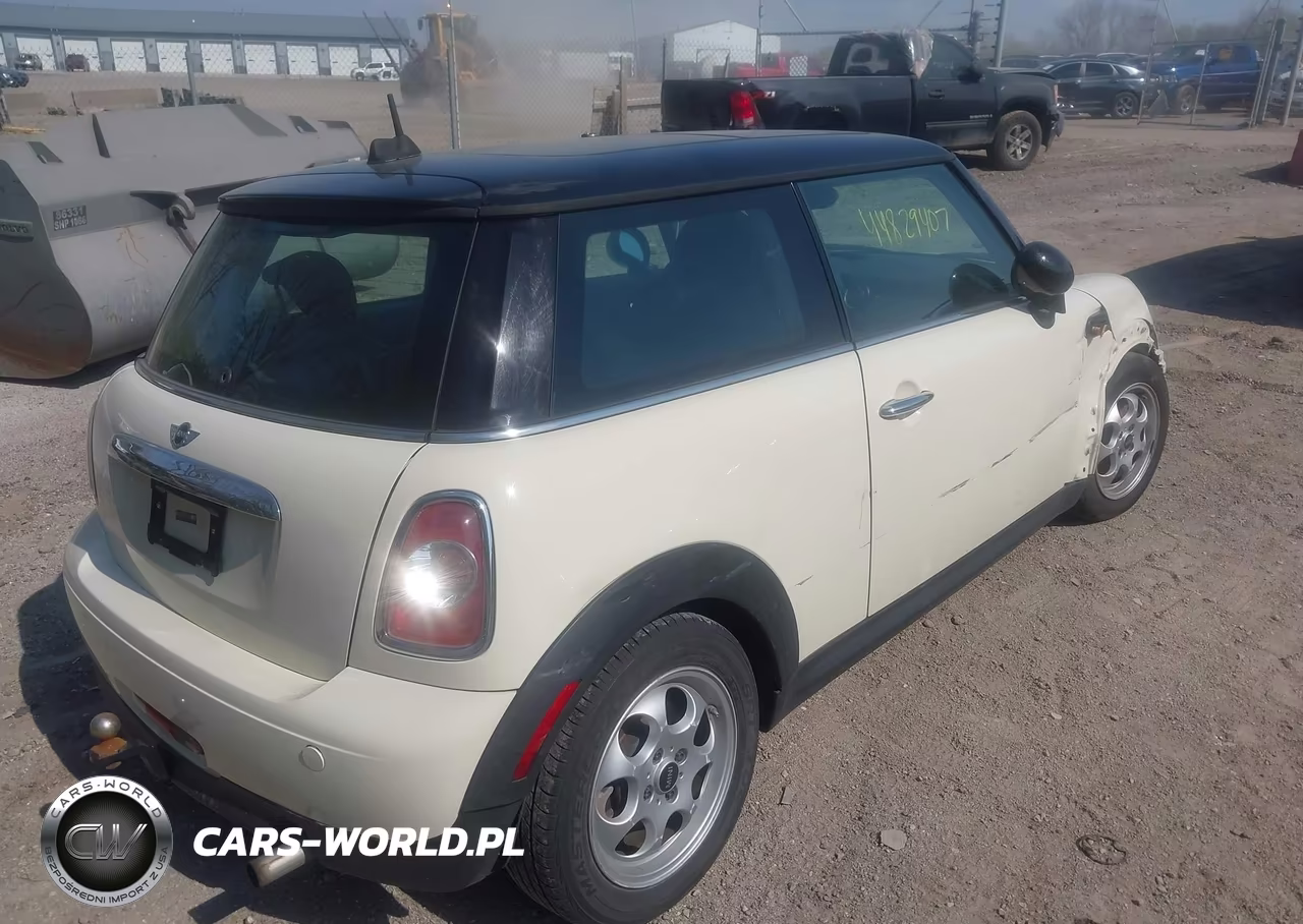 2012 Mini Cooper VIN:WMWSU3C57CT368391 - 4