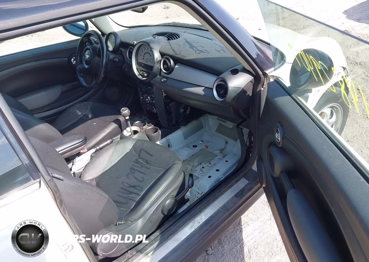 2012 Mini Cooper VIN:WMWSU3C57CT368391 - 5