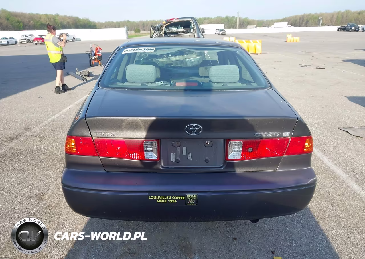 2001 Toyota Camry Le VIN:4T1BG22KX1U840470 - 16