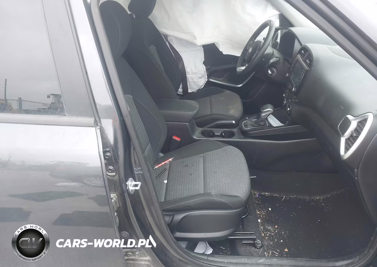 2020 Kia Soul S VIN:KNDJ23AU5L7732816 - 5