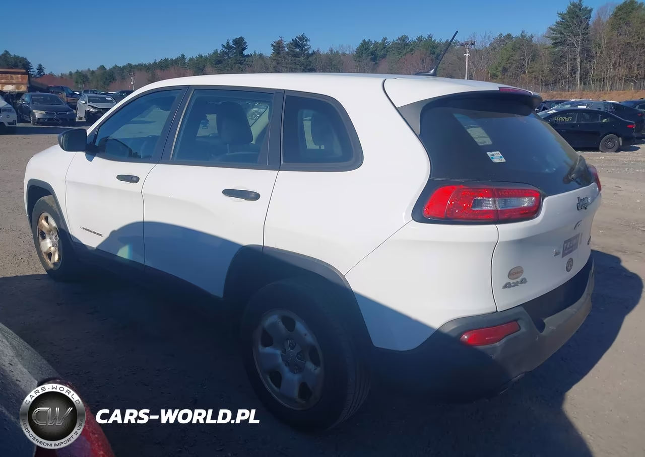 2015 Jeep Cherokee Sport VIN:1C4PJMABXFW685164 - 3