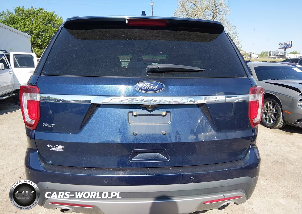 2017 Ford Explorer Xlt VIN:1FM5K7D8XHGA59127 - 16
