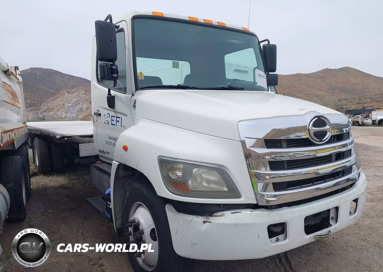 2015 Hino 258-268