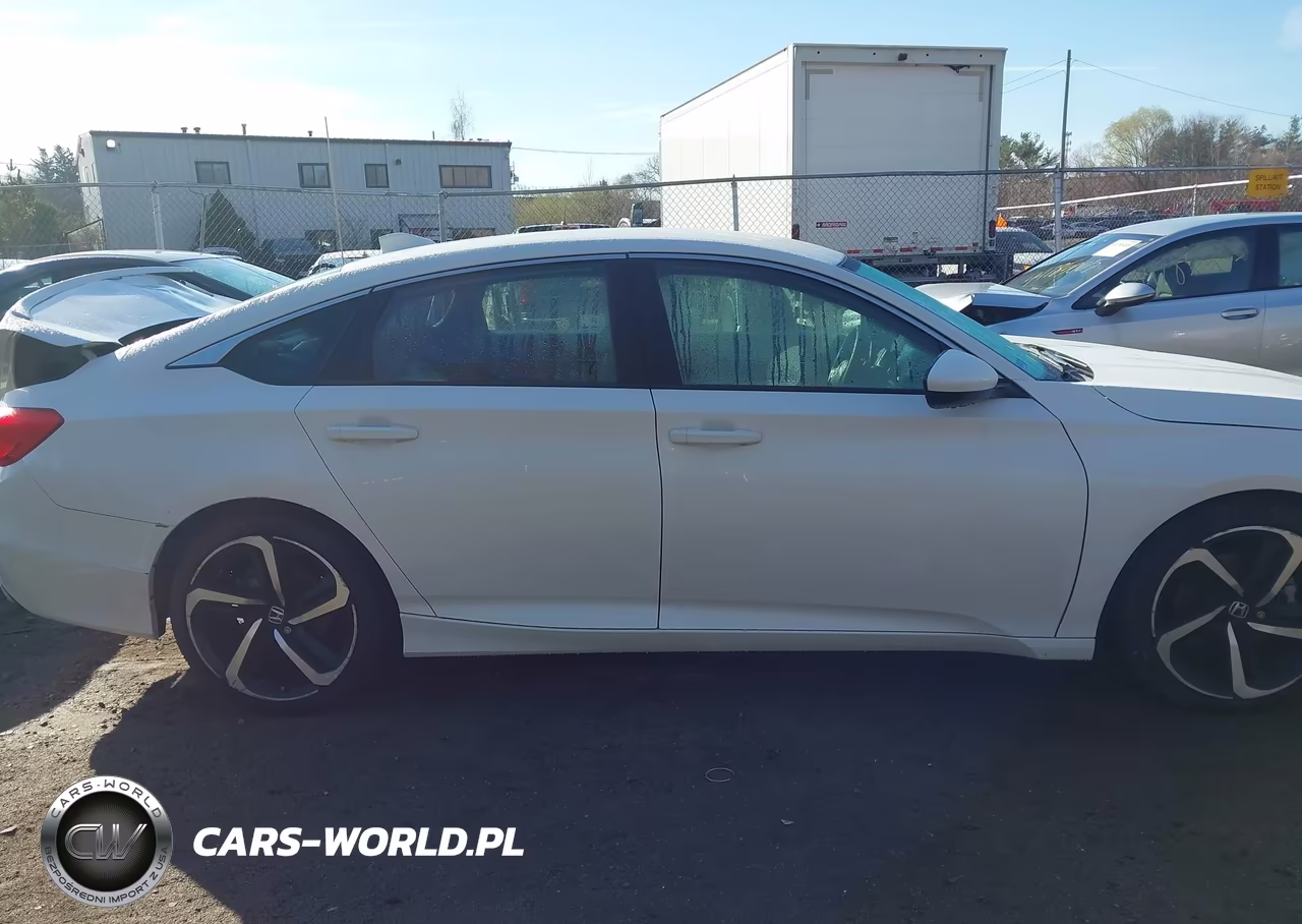 2018 Honda Accord Sport VIN:1HGCV1F34JA184569 - 14