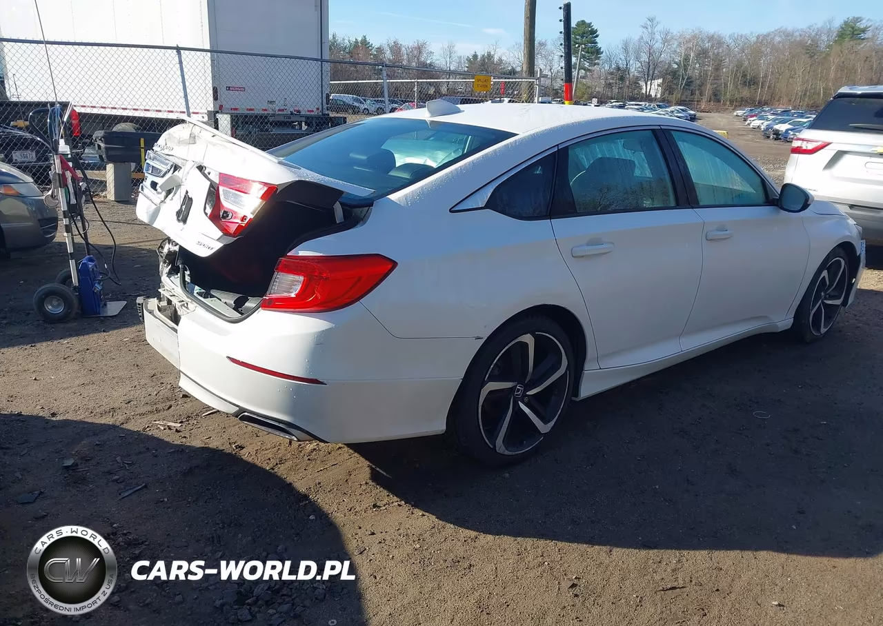 2018 Honda Accord Sport VIN:1HGCV1F34JA184569 - 4