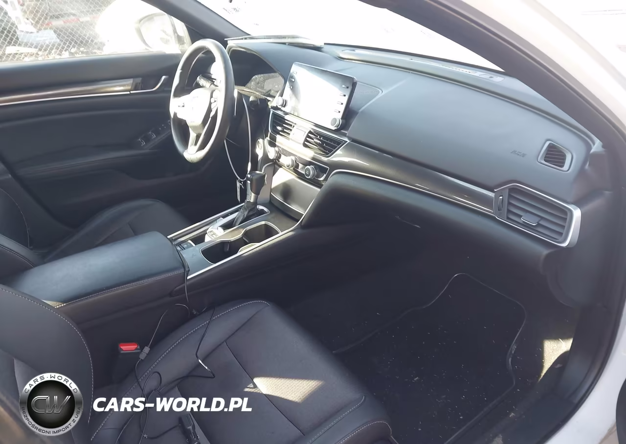 2018 Honda Accord Sport VIN:1HGCV1F34JA184569 - 5