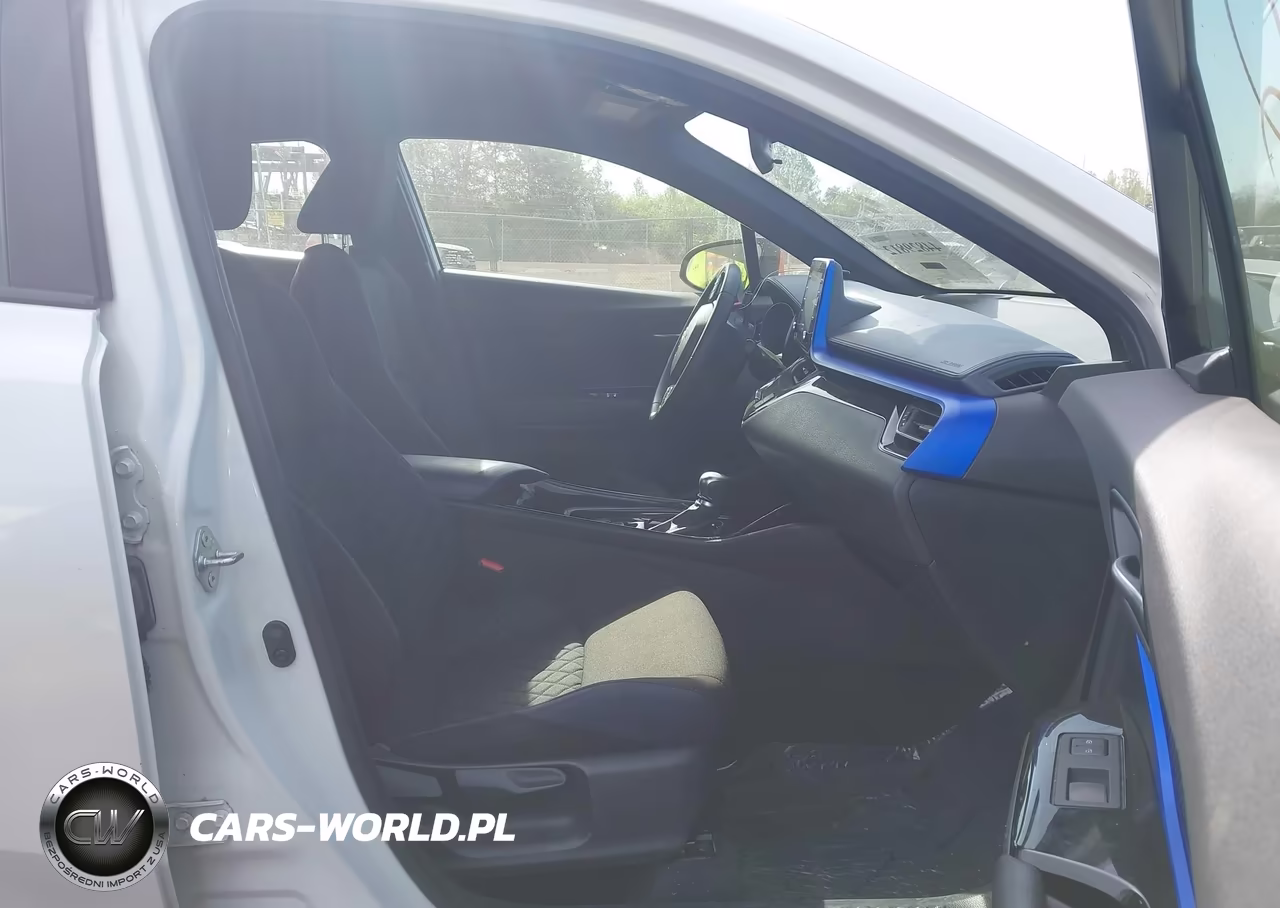 2020 Toyota C-Hr Xle VIN:JTNKHMBX4L1069352 - 5