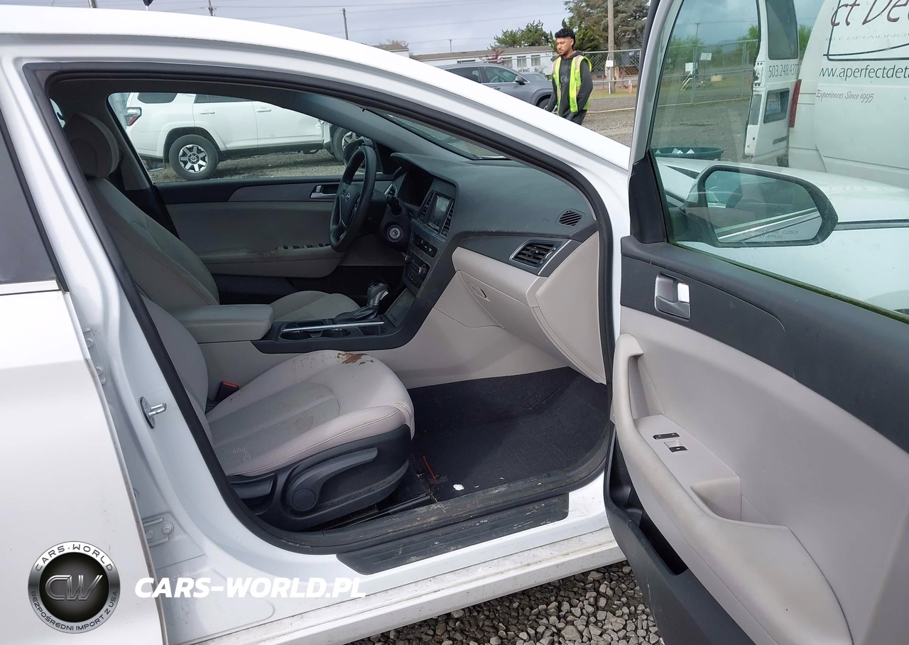 2015 Hyundai Sonata Se VIN:5NPE24AF1FH000689 - 5