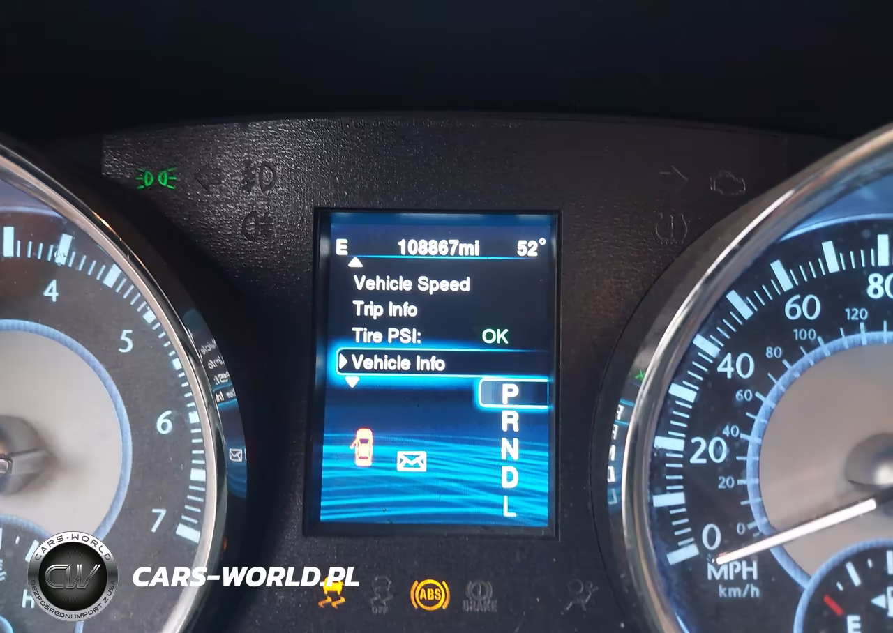 2014 Chrysler 300 Touring VIN:2C3CCAAGXEH107070 - 7