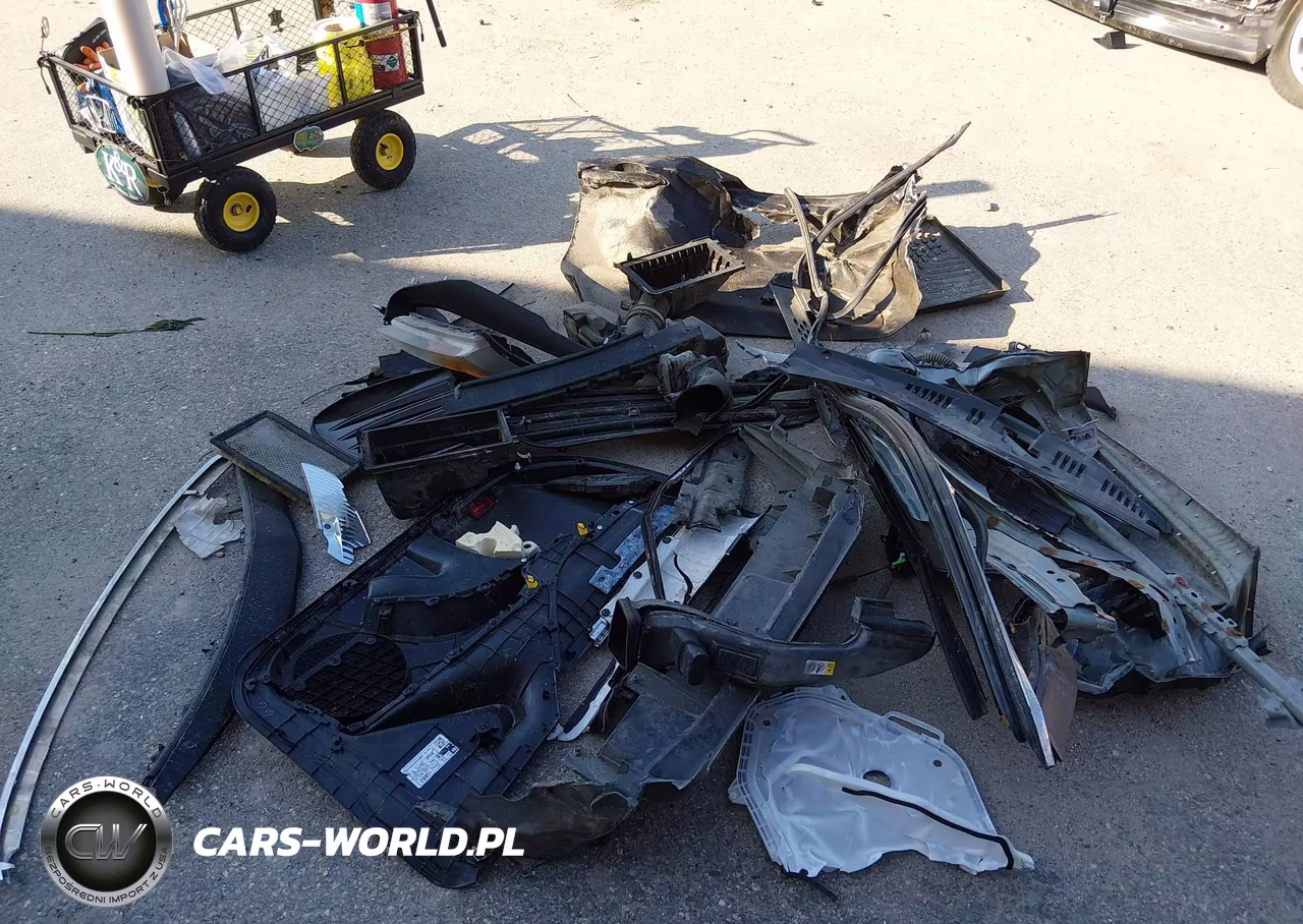 2023 Toyota Camry Le VIN:4T1C11BK6PU101315 - 12