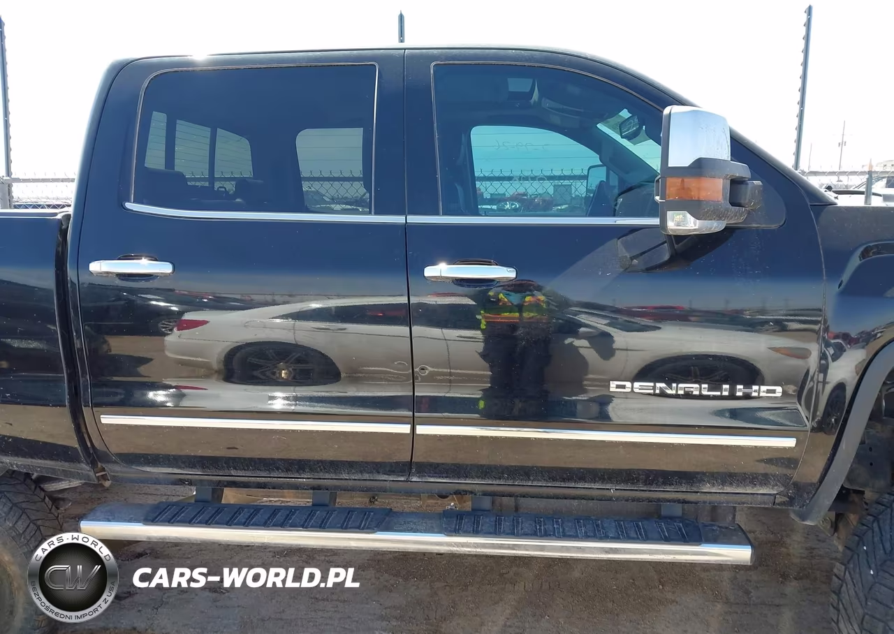 2015 GMC Sierra 2500Hd Denali VIN:1GT120E89FF600728 - 13