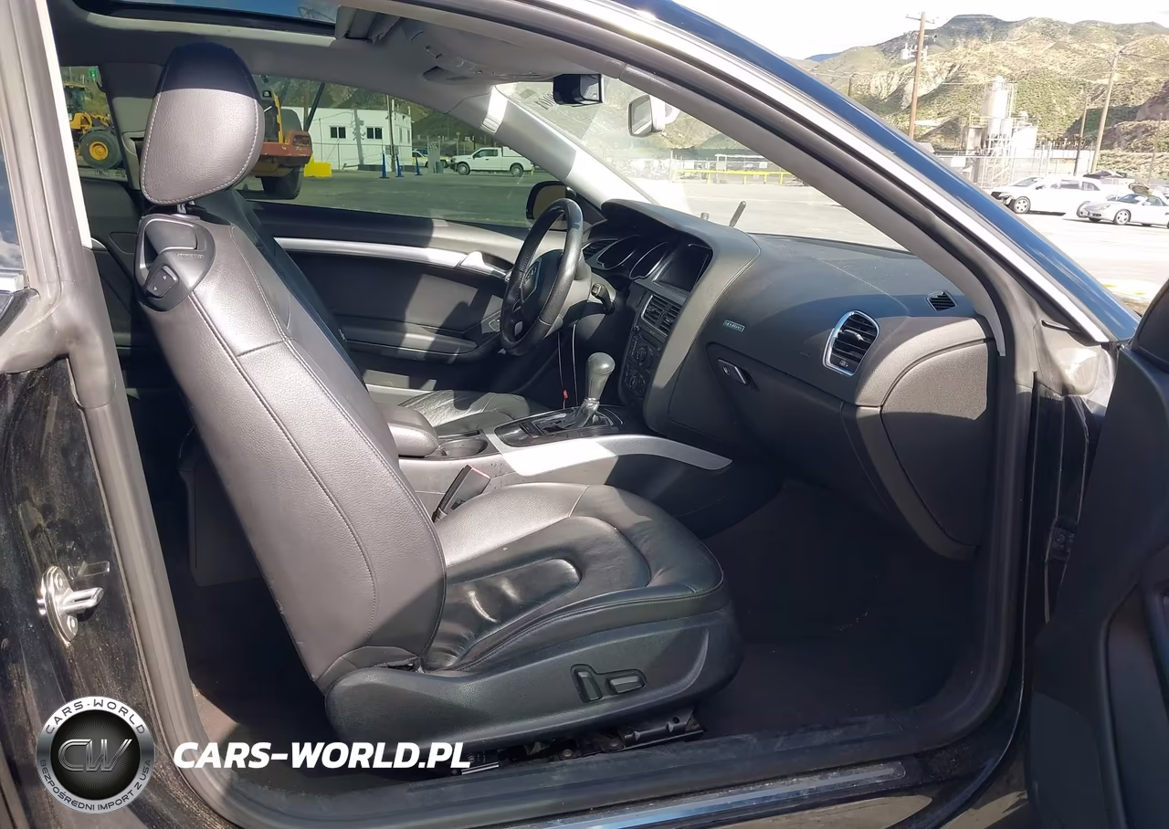 2011 Audi A5 2.0T Premium VIN:WAUCFAFR3BA061828 - 5
