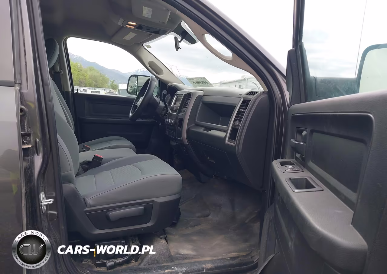 2017 Ram 3500 Chassis Tradesman-Slt-Laramie VIN:3C7WRTCL3HG678050 - 5