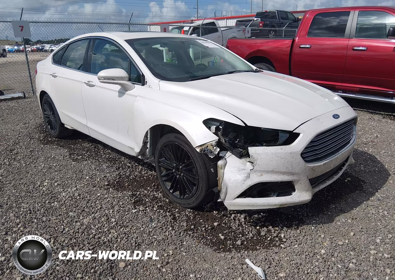 2016 Ford Fusion Titanium – zdjęcie 1 z 18