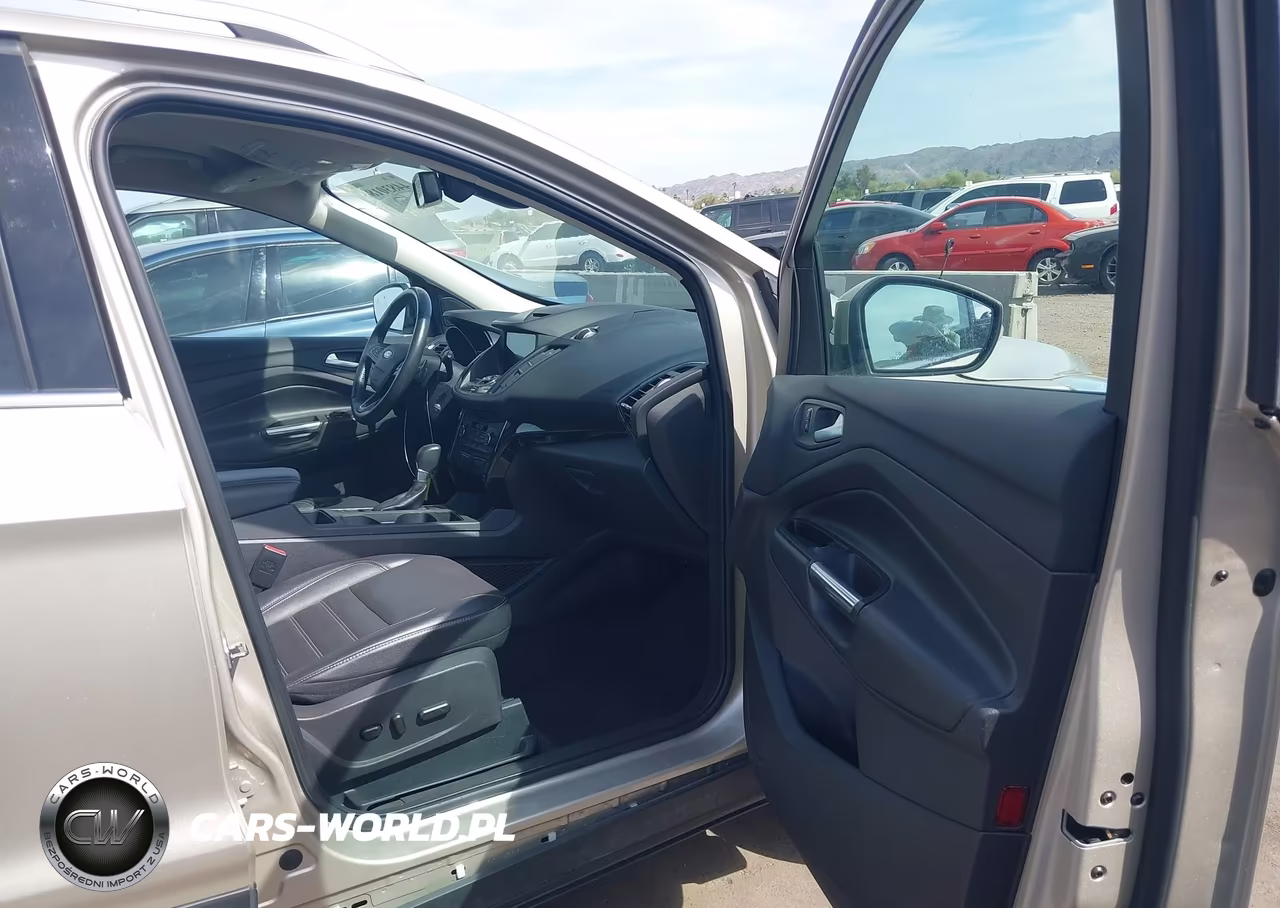 2017 Ford Escape Titanium VIN:1FMCU0JD0HUD07753 - 5
