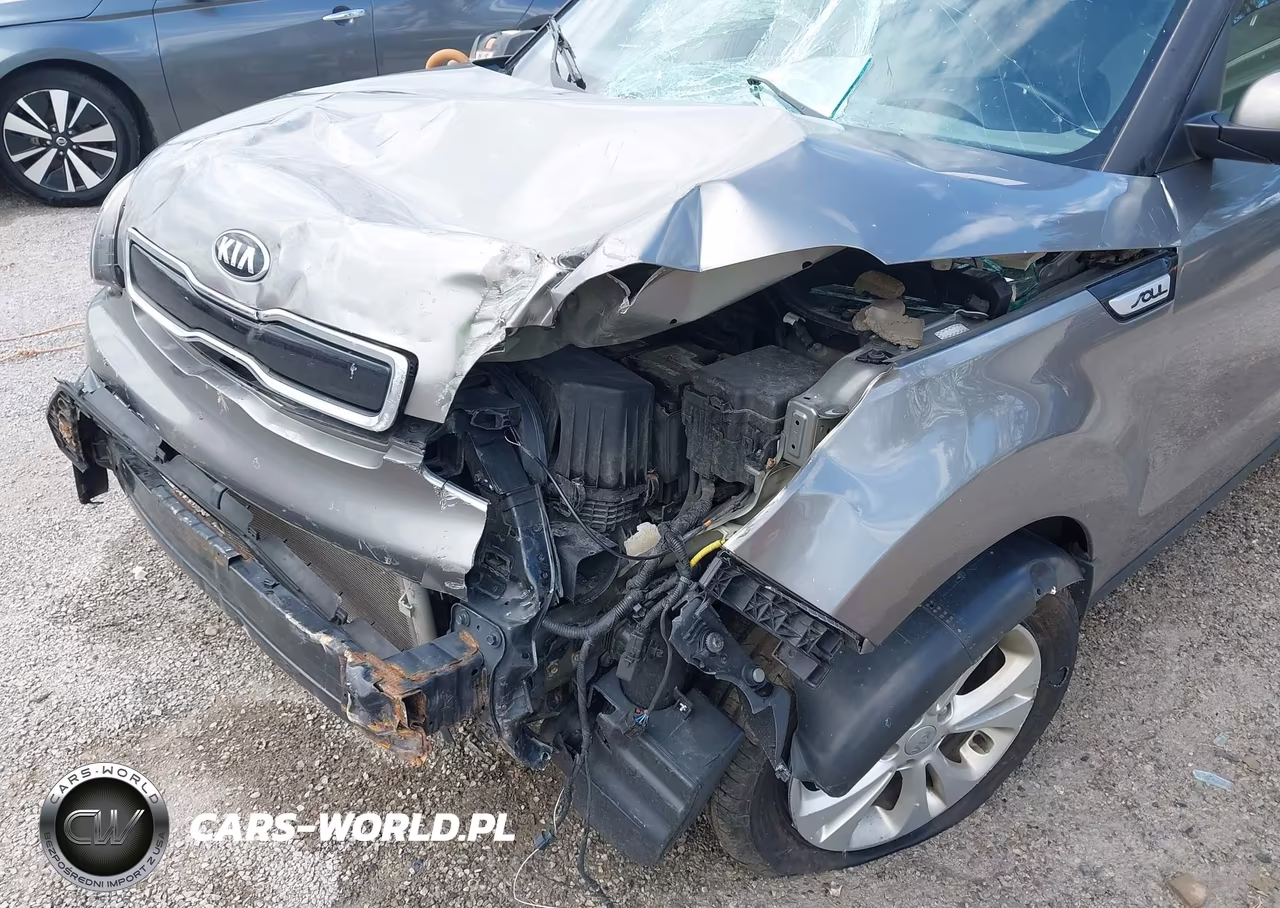 2016 Kia Soul + VIN:KNDJP3A57G7391838 - 6