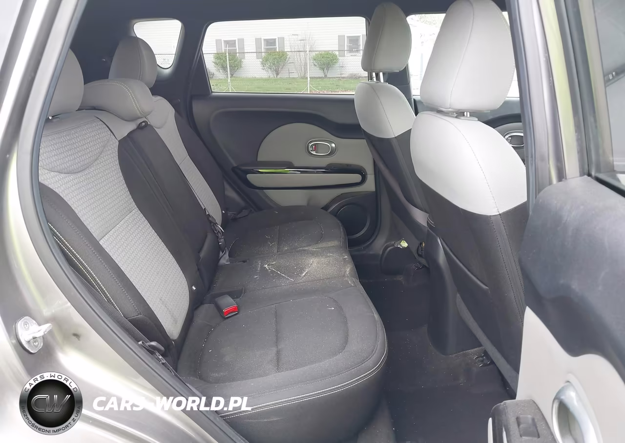 2016 Kia Soul + VIN:KNDJP3A57G7391838 - 8