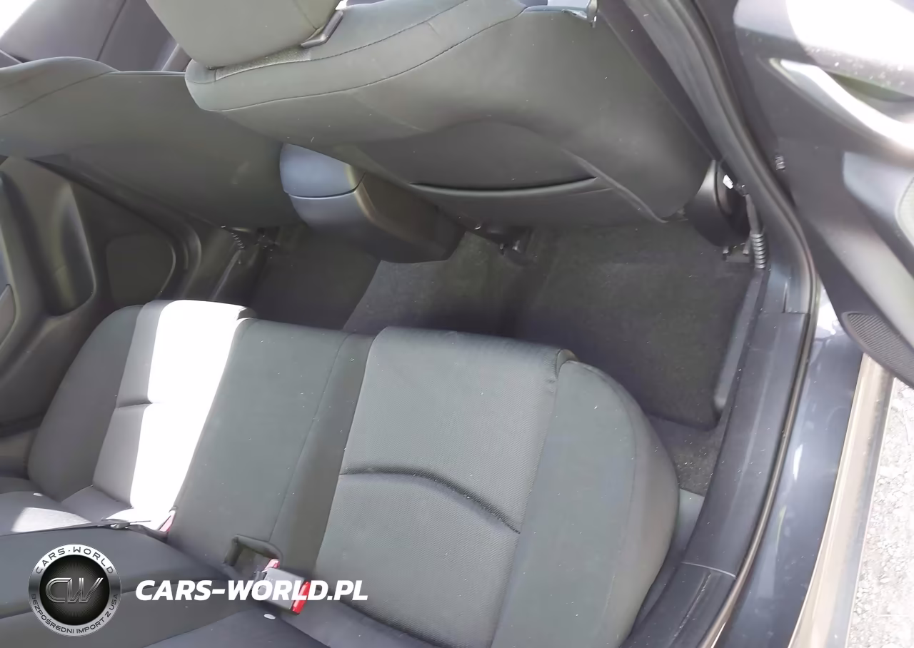 2014 Mazda Mazda3 I Sport VIN:JM1BM1U72E1186071 - 8