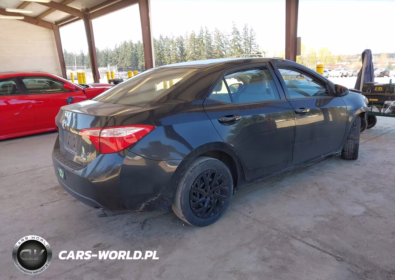 2017 Toyota Corolla Le VIN:2T1BURHE6HC813457 - 4