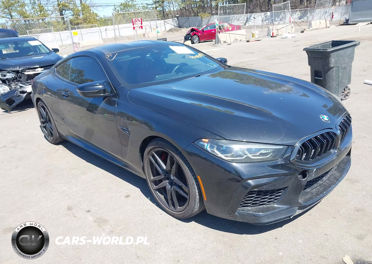 2022 BMW M8 Competition