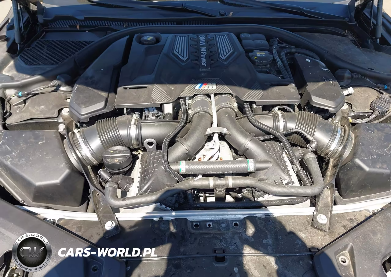 2022 BMW M8 Competition VIN:WBSAE0C02NCG97416 - 10