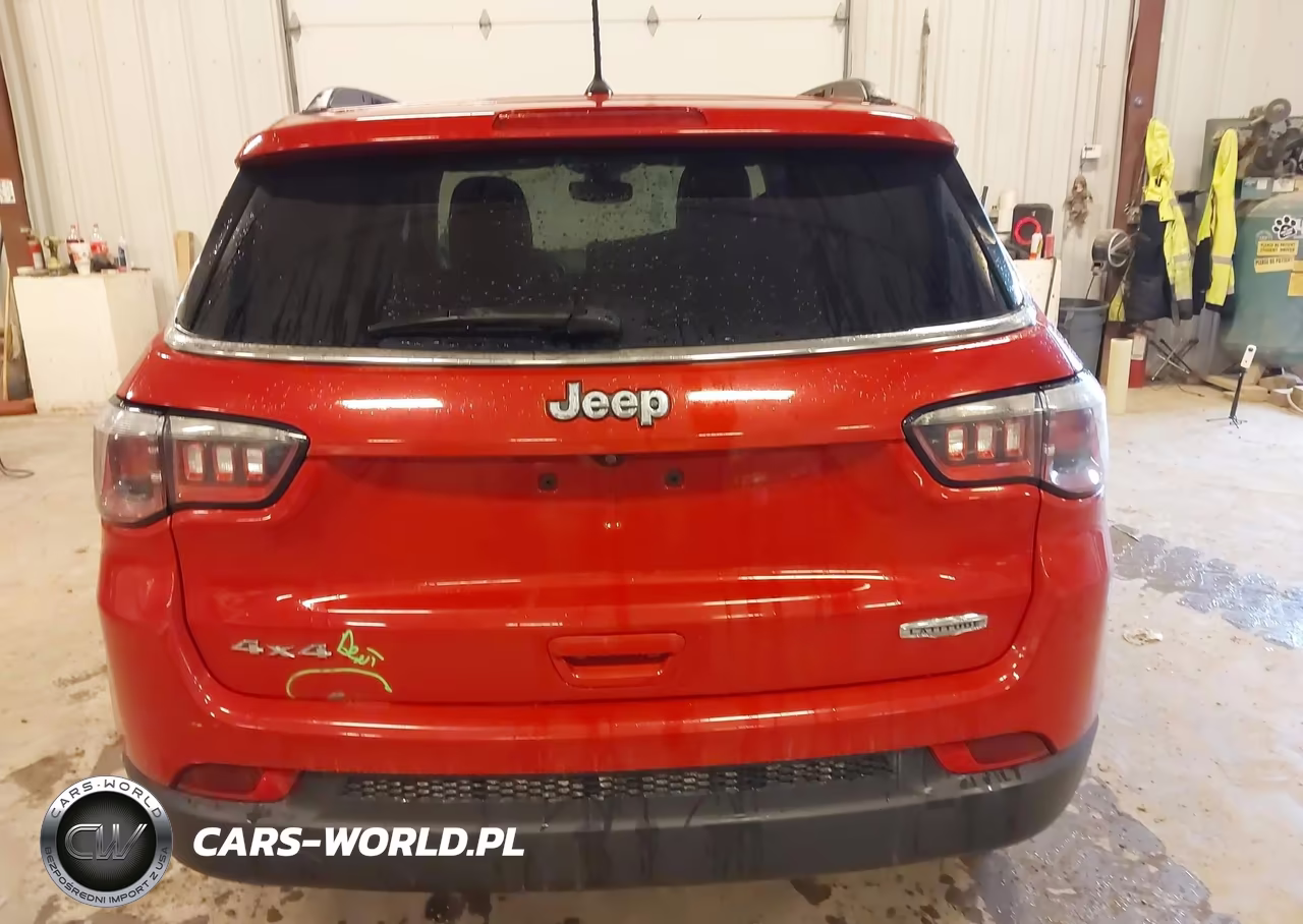 2018 Jeep Compass Latitude 4X4 VIN:3C4NJDBB4JT185750 - 16