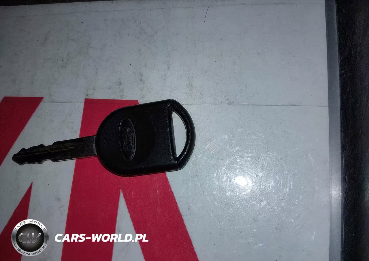 2008 Ford Focus Se-Ses VIN:1FAHP33N68W139023 - 11